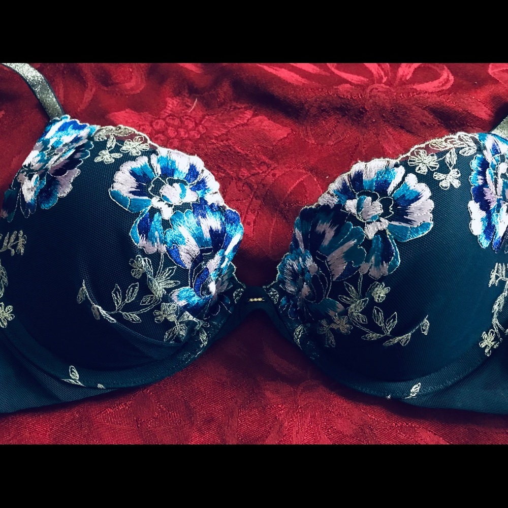 Victoria’s Secret Bra